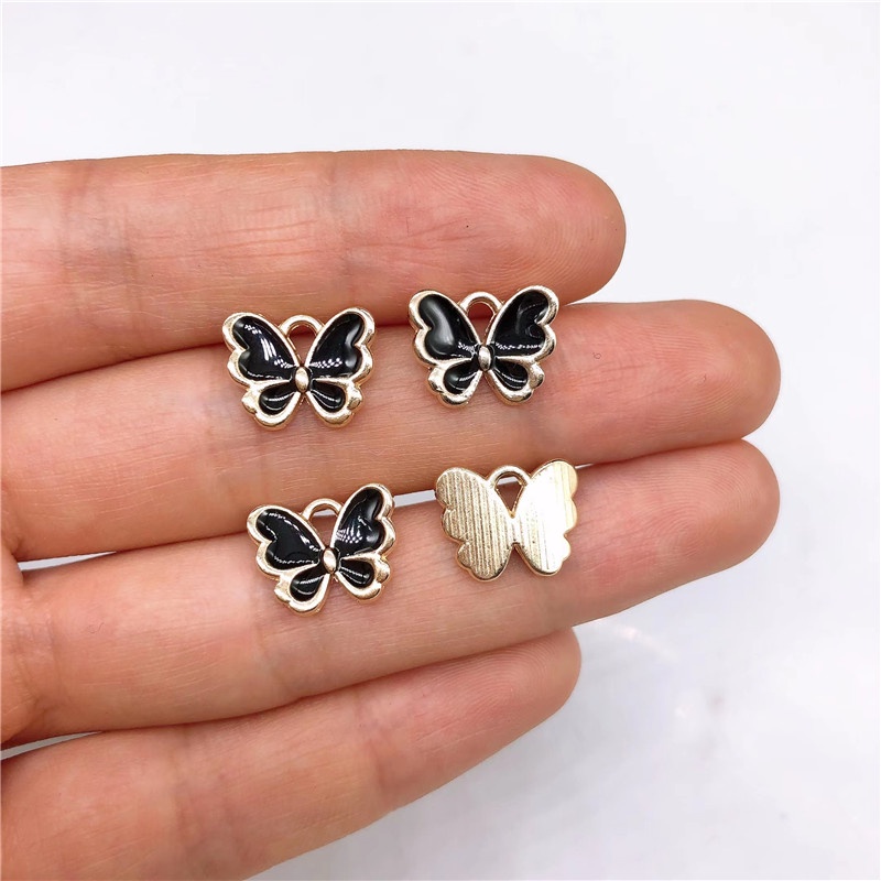 4 Pcs Liontin Kalung Alloy Model Kupukupubunga 30 Model Warna Hitam Untuk Wanita Charms