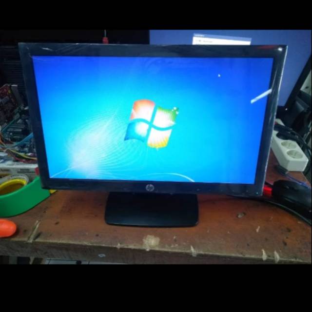 Monitor LED 19 inchi HP ProDisplay P191/LE1902