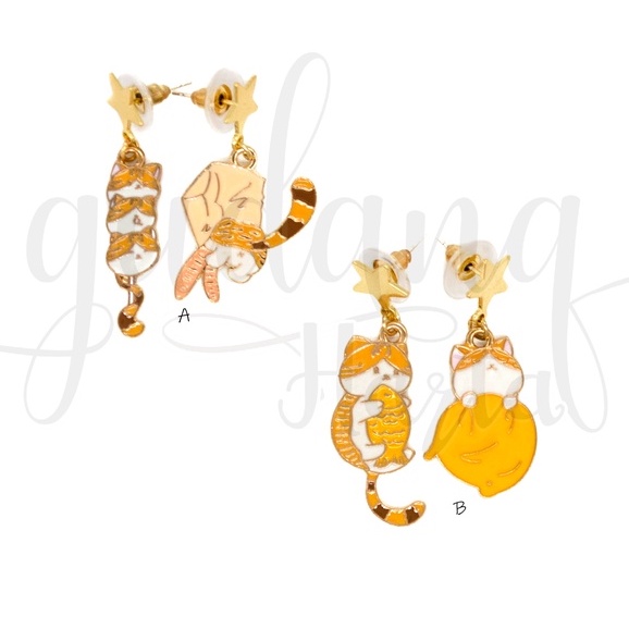 Anting Stud Playfull Cat Earrings Motif Kucing Bermain Simple GH 203294