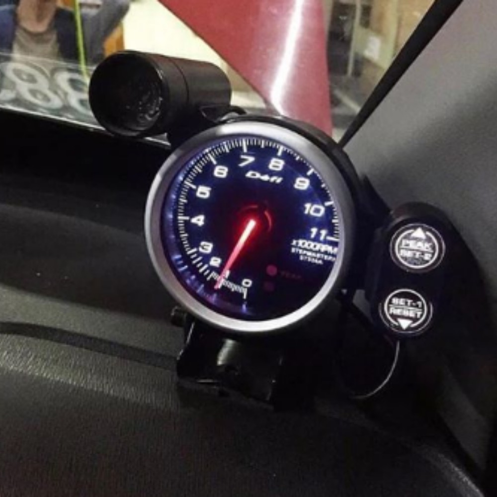 Racing Mobil  Defi Tachometer Universal 7 Warna