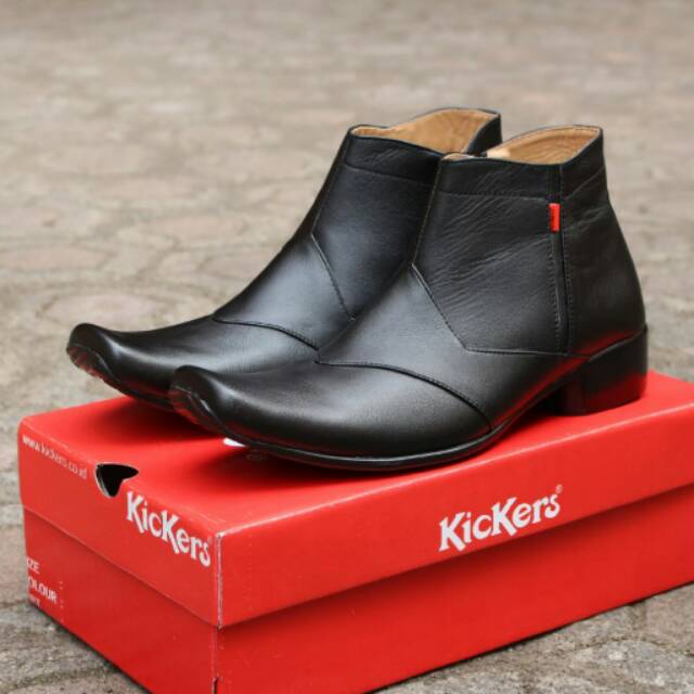 Sepatu formal kickers /sepatu formal /sepatu kerja /sepatu pantofel.
