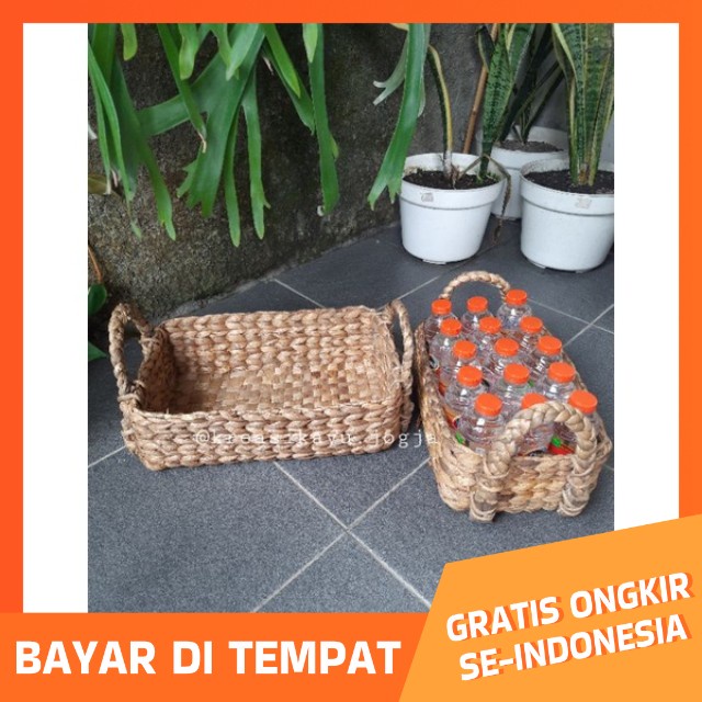 Nampan Tray Baki Kotak Anyaman Enceng Gondok Pegangan Kepang/Wadah Toples /Botol Minum/Hampers Encen