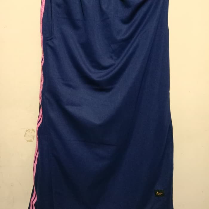 ROK CELANA TRAINING MUSLIMAH
