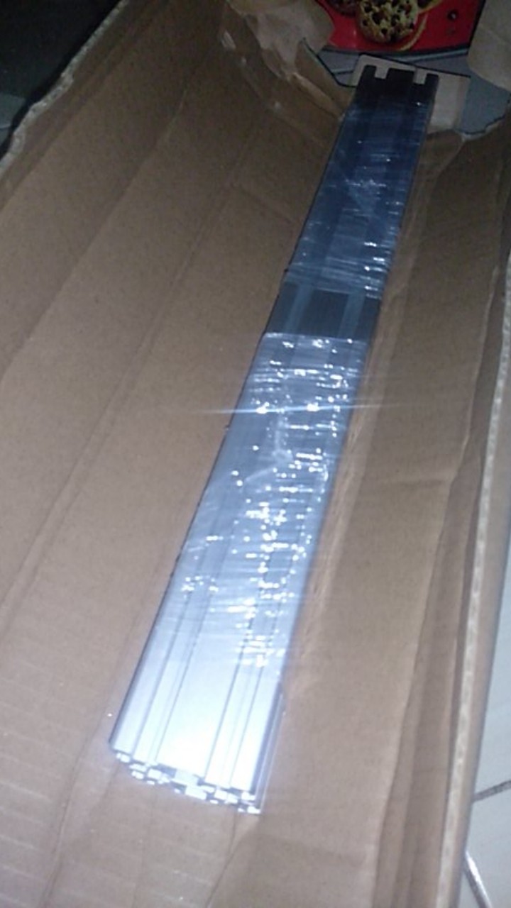 Aluminium Profile 2040, P =  1 Cm