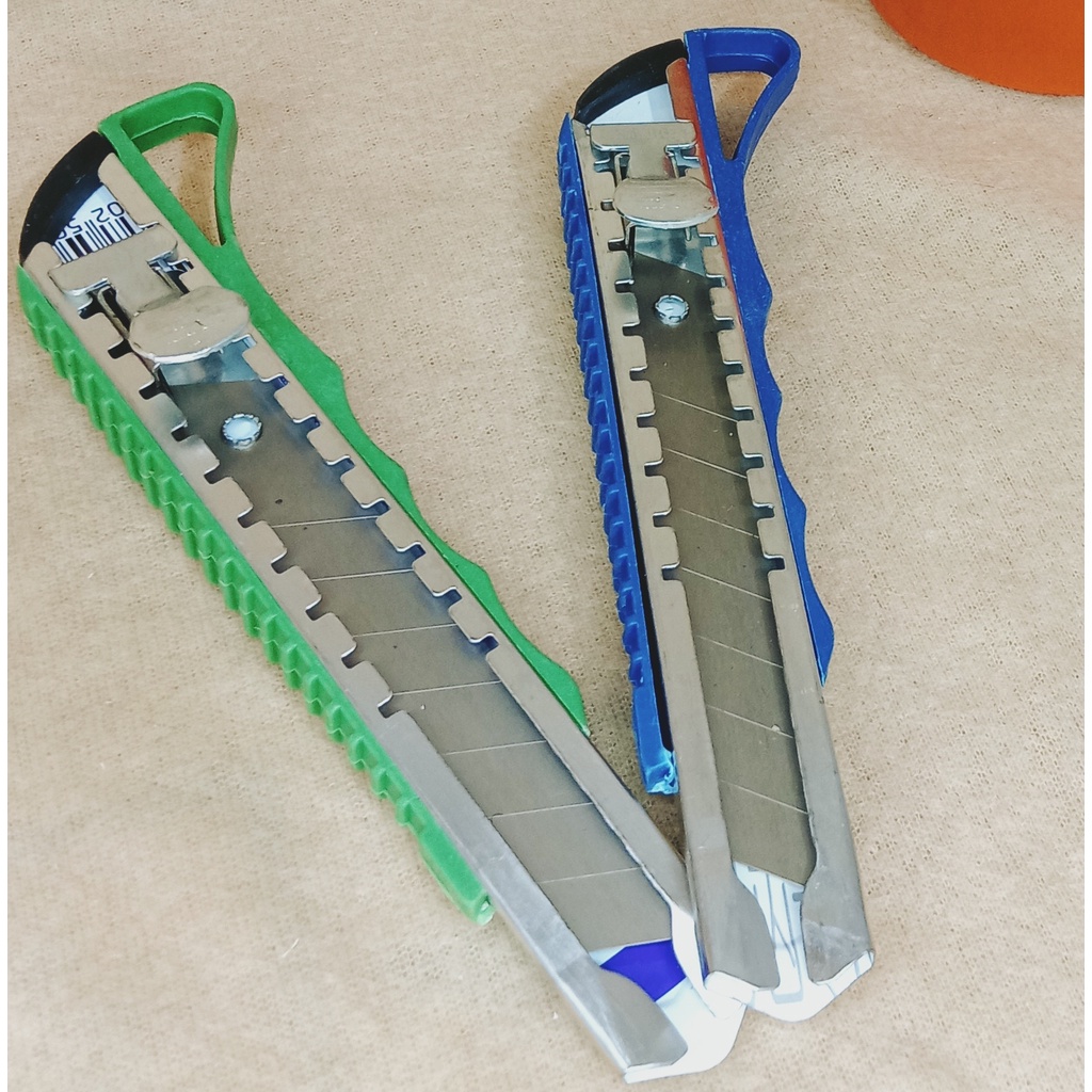 

CUTTER BESI DORONG/CUTTER MURAH/TOOLKIT/TOOLBOX