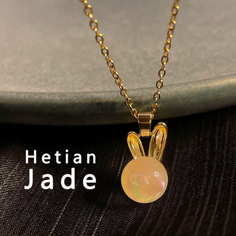 Kalung Rantai Lapis Emas 18K Dengan Liontin Batu Giok Hetian Natural Bentuk Kelinci Untuk Wanita