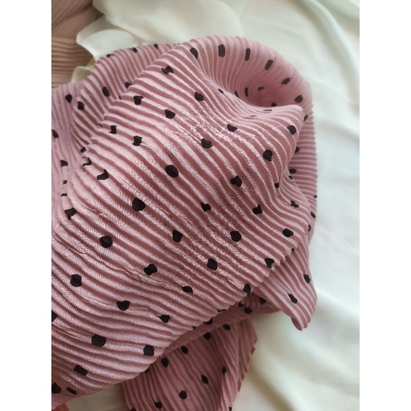 JILBAB SEGIEMPAT PLISKET POLKA BANDUL CROWN/KERUDUNG PLISKET POLKA-Dusty