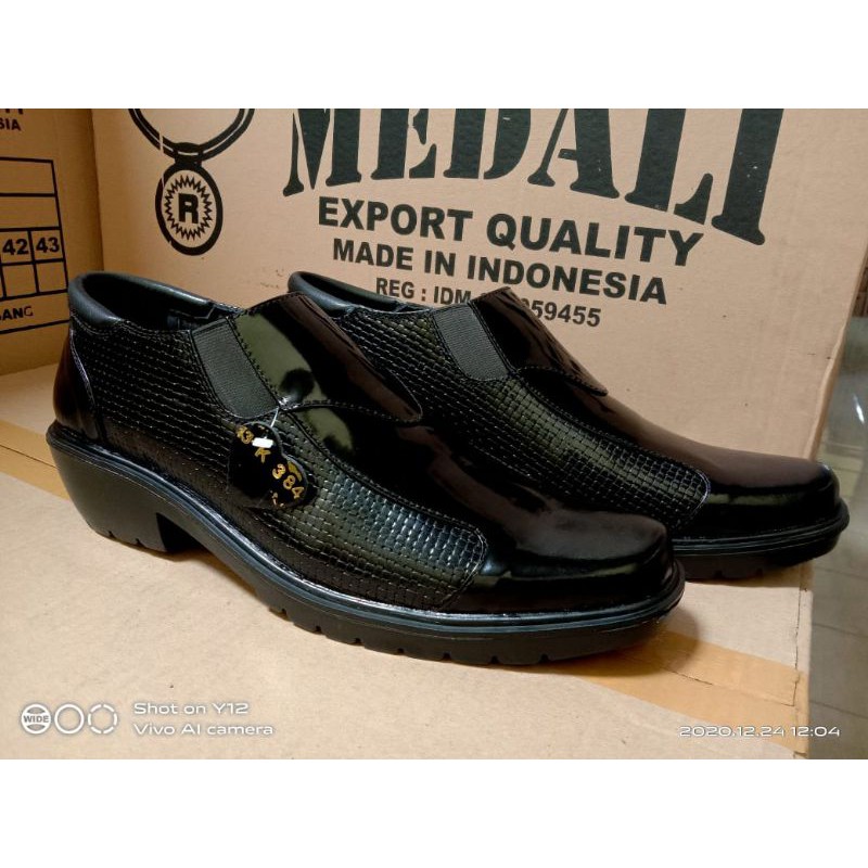 SEPATU KULIT MEDALI SEPATU FORMAL PRIA DEWASA PANTOFEL KULIT ASLI PDH/POLRI/TNI/SECURITY/SATPAM/DINAS/KANTOR/KERJA/GURU