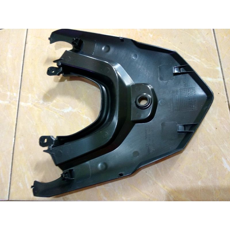 COVER RR CENTER VARIO 125-150 ALL NEW 2018-2019 ORIGINAL K59 (NATURAL)