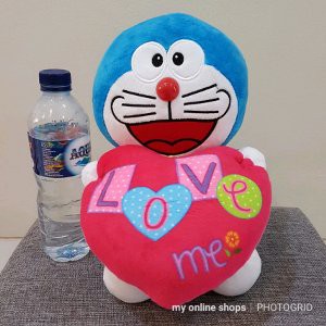 Jual  Boneka Doraemon Love ukuran kecil  Murah