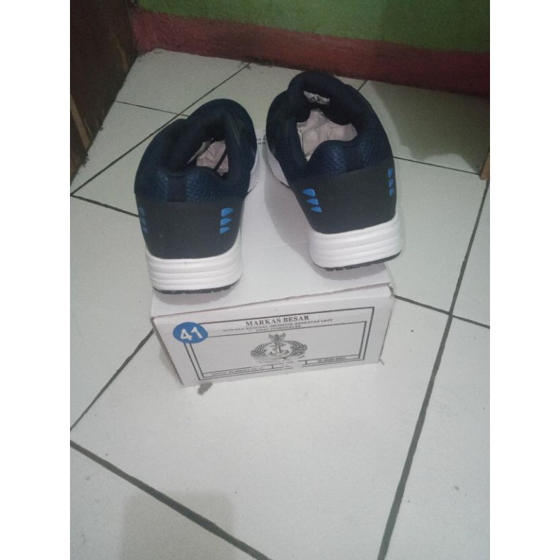 SEPATU OLAHRAGA TNI-AL