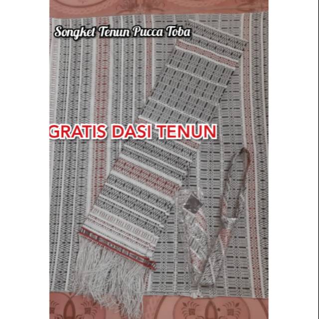 SONGKET PUCCA TENUN BATAK SARUNG DAN SELENDANG PUTIH BUSANA WANITA ADAT BATAK BUSANA WISUDA