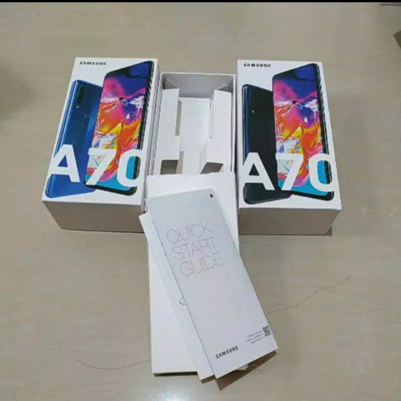 

Dus box samsung A70 ready semua warna free imei