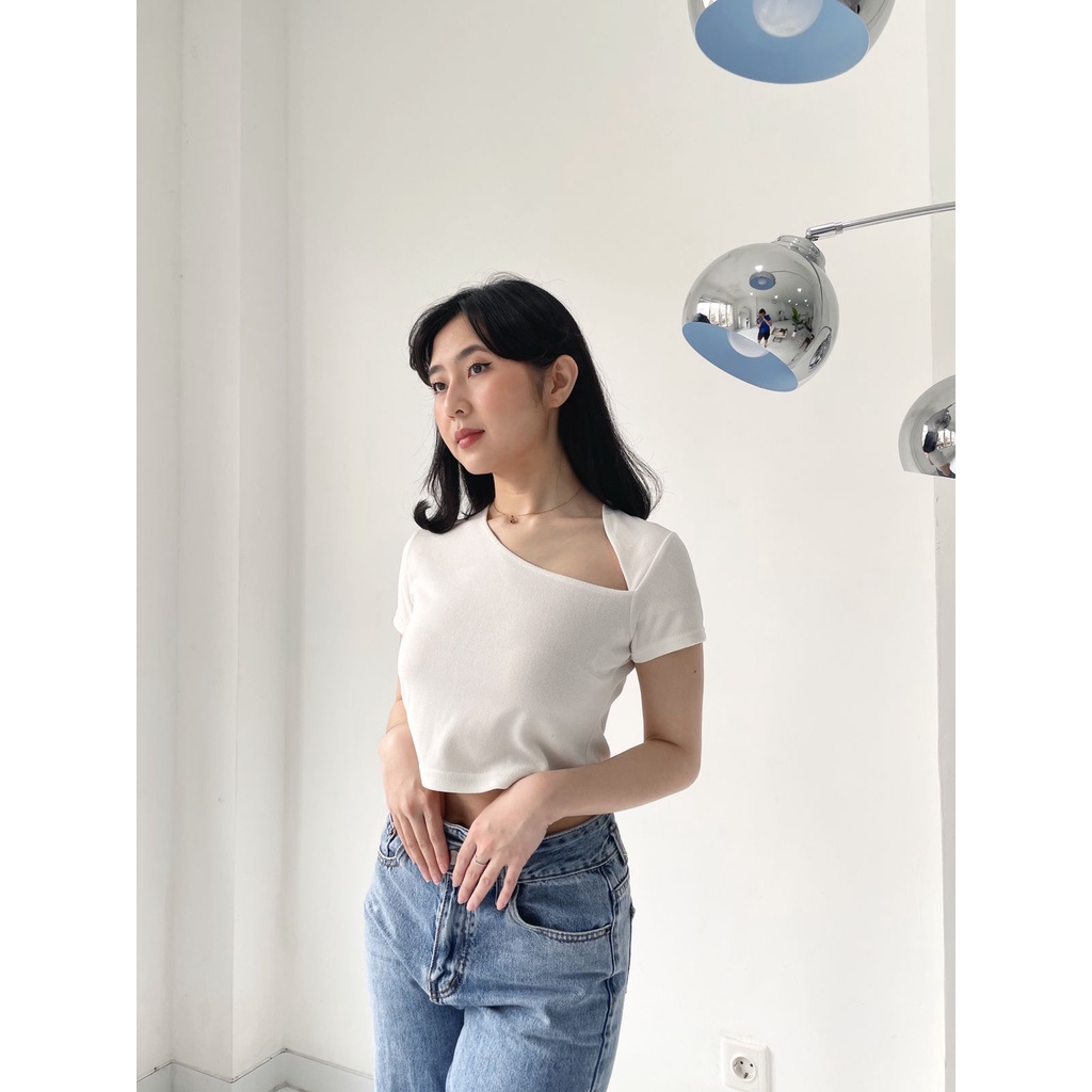 POTTIE - Keiko Top - Atasan Crop Wanita