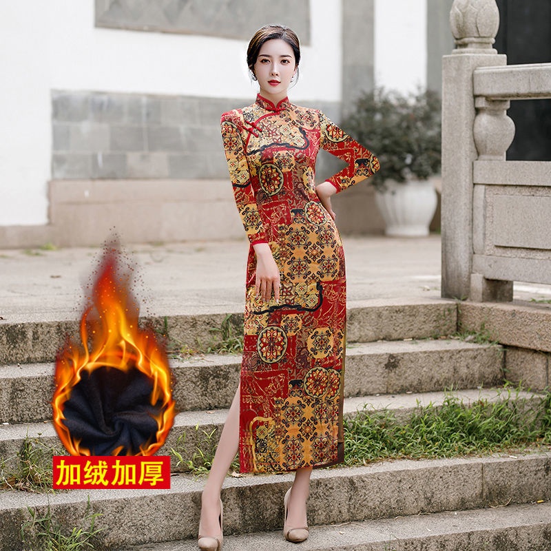 2022 autumn clothes New Retro cheongsam women's long style split temperament young style show Chines