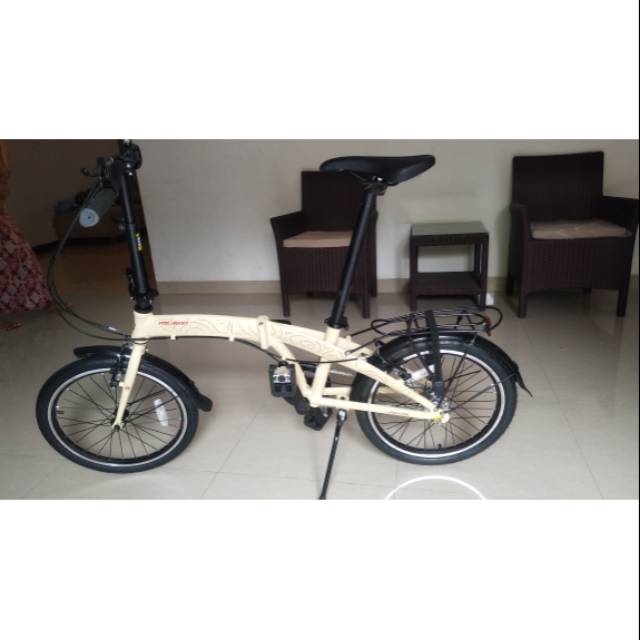 Sepeda lipat Polygon Urbano i3 new banget buka kardus buat fotoin dijual karena kedobelan belinya