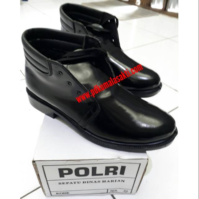 Sepatu PDH Polri Jatah Produksi-Topi Polisi-Kaos Polisi-Rompi Polisi-Sabuk Polisi-Kopel Polisi-Helm