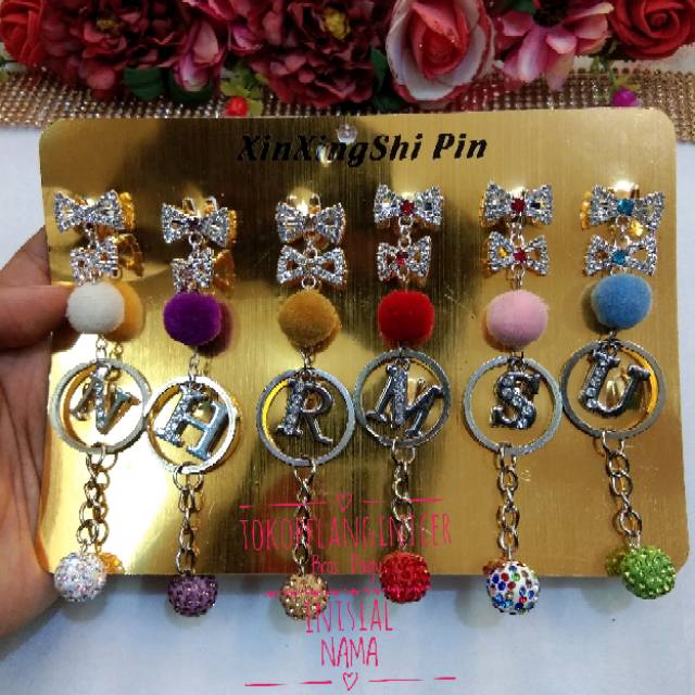 Bros Nama Hijab/ Bross Dagu Jilbab Inisial Huruf Custom by TokoPelangiNicer Fashion Muslim Wanita