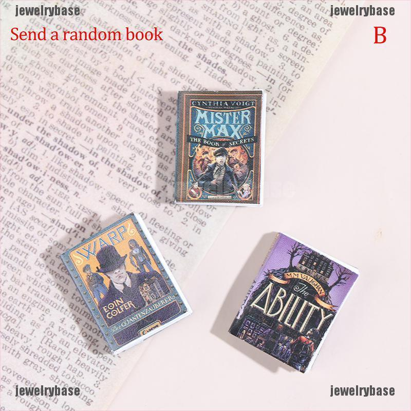 1pc Miniatur Buku Mini Skala 1: 12 Untuk Aksesoris Rumah Boneka