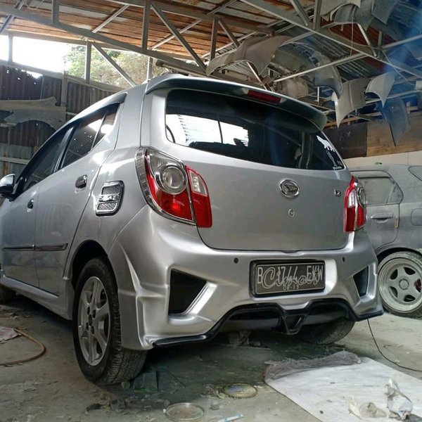 Bodykit Ayla - Daihatsu Ayla - Bodykit Daihatsu Ayla BODYKIT ayla belakang dan samping ONGKIRNYA MUR
