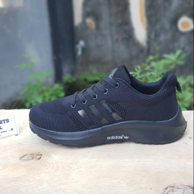Sepatu Adidas Hitam Polos / Full Black Import