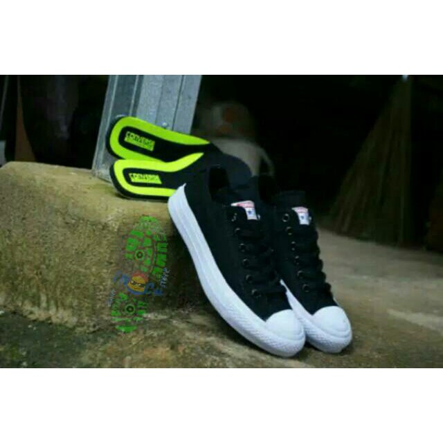 Sepatu Converse All Star Classic Chuck Taylor II hitam low/black/sepatu Sekolah