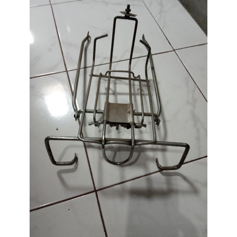 Rak depan sepeda robot