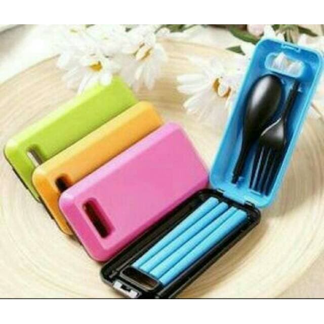 Sendok Garpu Sumpit Travel Portable / Sendok Makan Travel 1 Set Korea