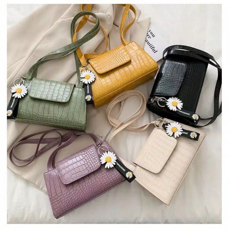 Tas Wanita Import Dan Berkualitas/Selempang Wanita Masa Kini Untuk Fashion