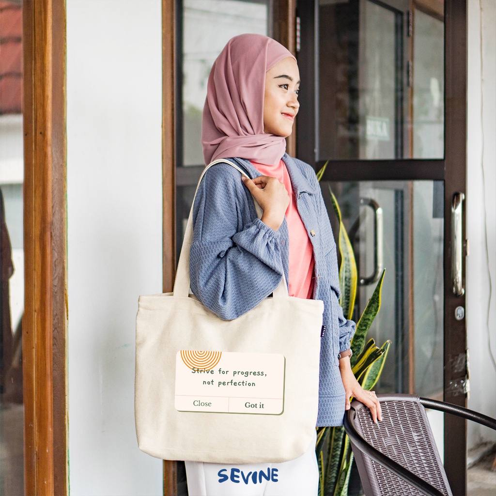 Sevine Tote Bag Kanvas Emily Resleting Kantong Tas Laptop Kuliah Sekolah Fashion Totebag Kerja Quotes Aesthetic - RC