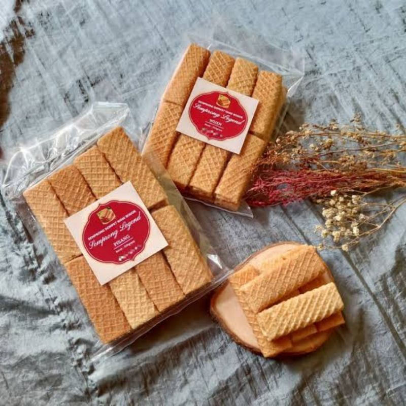 

Kue Kering Wafer Semprong Dompet Legend Khas Bogor