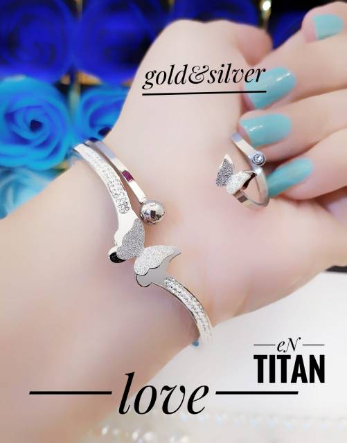 Titanium set perhiasan