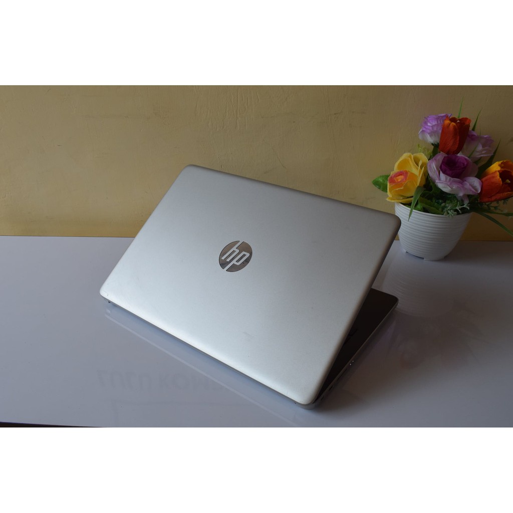 Diskon HP Laptop 14s Core i5 gen 8 slimm baseless