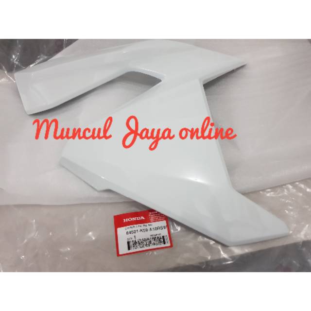 64501-K59-A10RSW Cover Sayap Kanan Motor Honda Vario 150 LED 2015 - 2017 Putih Tulang RSW