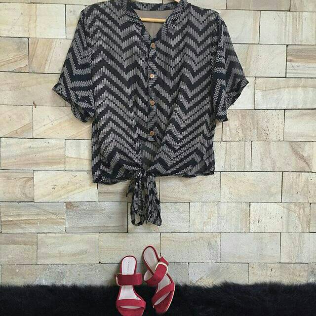 Top Lica only 85rb bahan ceruty super bagus...