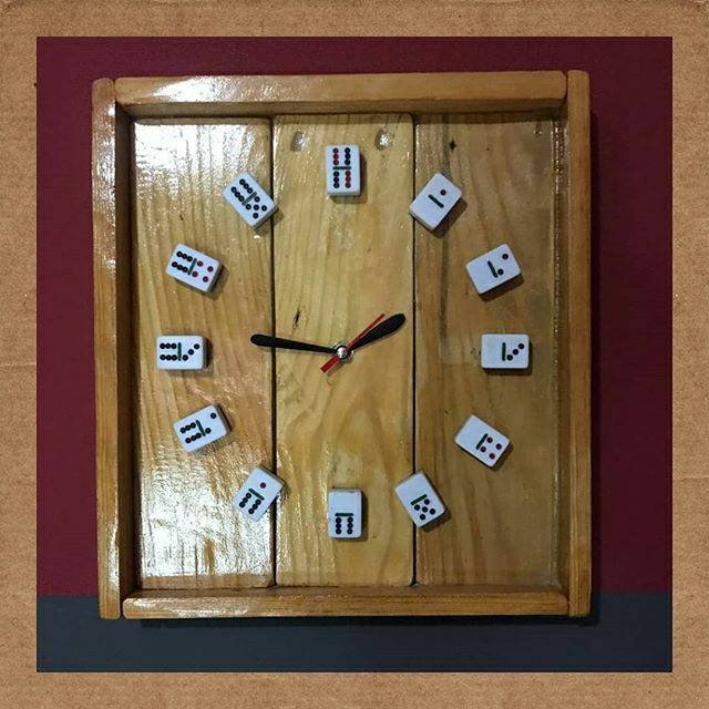 Jam dinding jati belanda