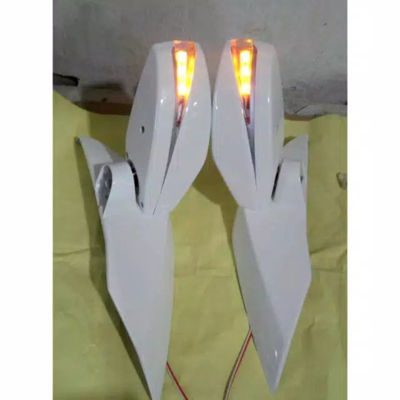 Jual SPION LIPAT YAMAHA NMAX BERBAHAN PLASTIK TRERMURAH ORIZINAL