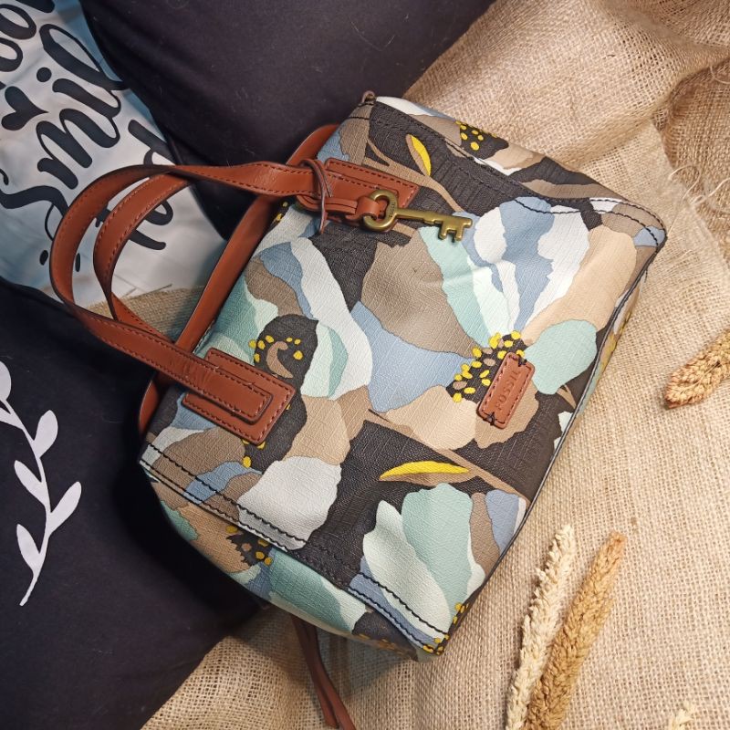 Tas Fossil Preloved