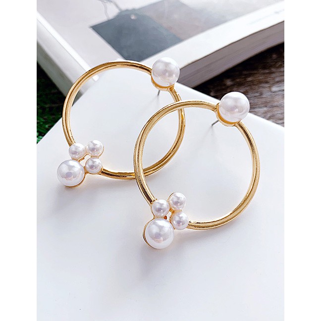 LRC Anting Tusuk Fashion Gold Alloy Circle Pearl Stud Earrings F54117