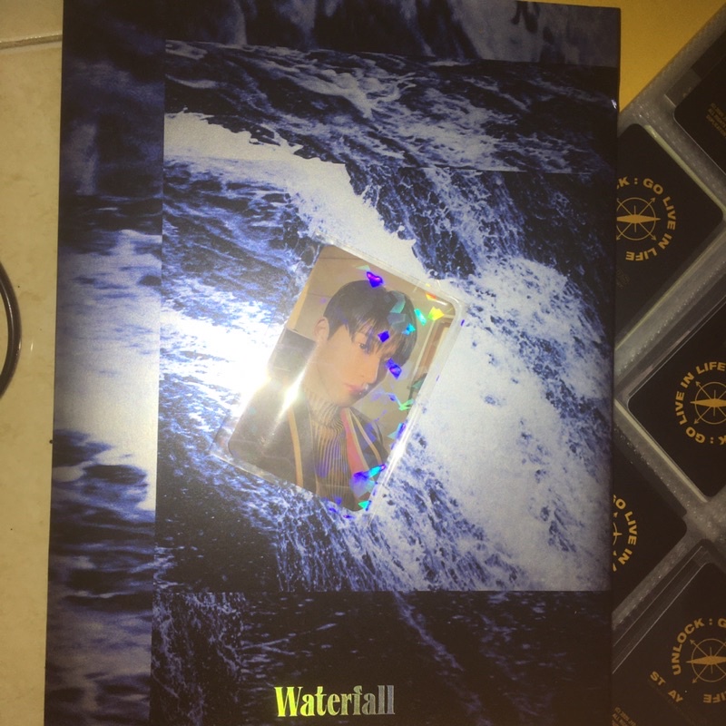 Album Waterfall B.I Hanbin fullset unsealed