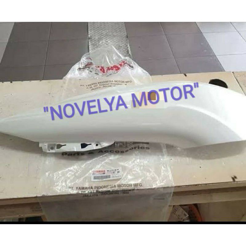 COVER SIDE 1 BODY LEXI PUTIH KIRI ORI YAMAHA PART ASLI B3F-F1711-00-P0