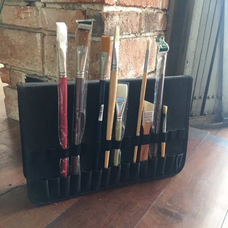 V-tec Art bag brush holder