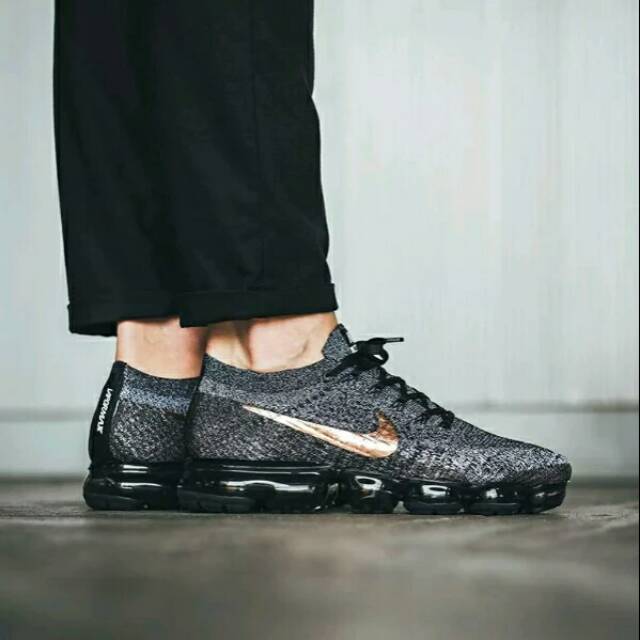 nike vapormax rose gold