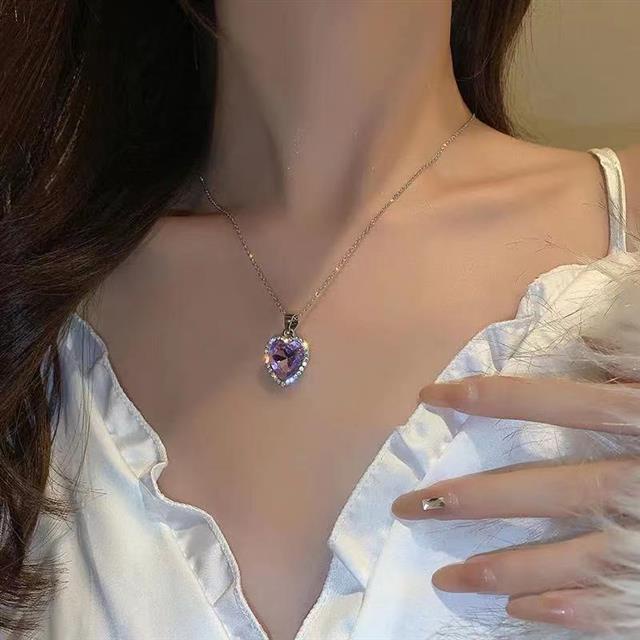 High-end pribadi ins kalung ungu cinta permata berlian imitasi rumbai kalung hollow-out elegan ranta