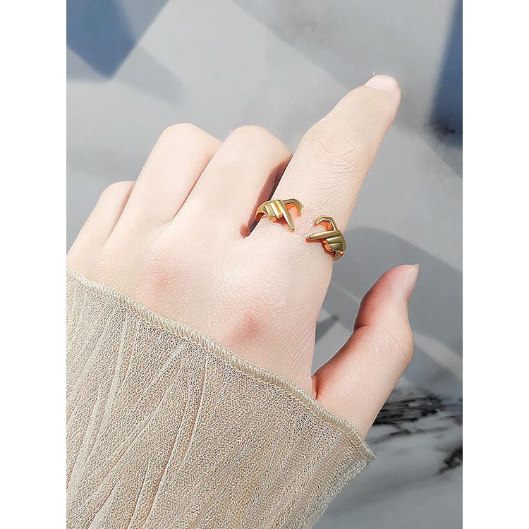 Cincin Model Terbuka Dapat Disesuaikan Desain Otot Tangan Gaya Gothic Vintage Untuk Pria Dan Wanita