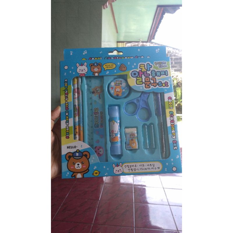

1 set isi 10 pcs Alat tulis / kado hadiah