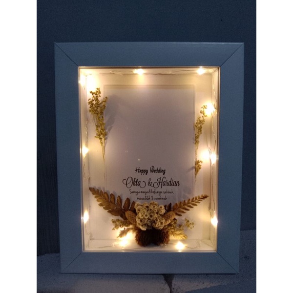 gift flower in frame [ultah, wisudah, wedding, kenang"an]