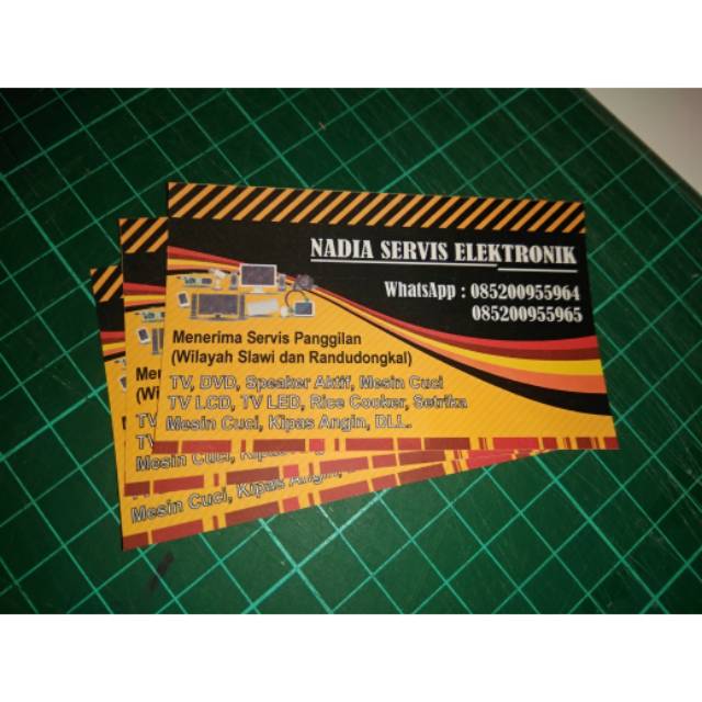 

Kartu Nama AC 210 Satu Sisi + Laminasi