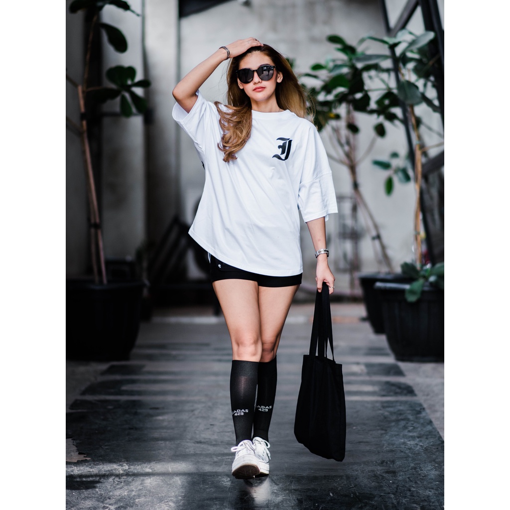 kaos oversize Hits Insane Putih combet 24s insane wardrobe