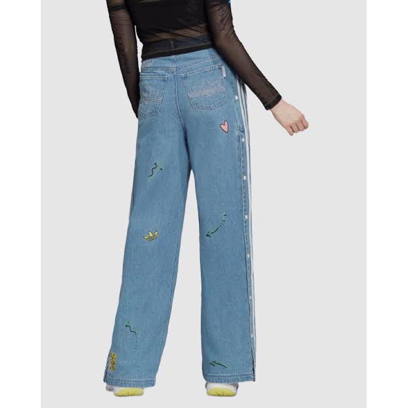 track pants look like jeans